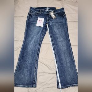 NWT Maurices Ellie Jeans 16 Short
